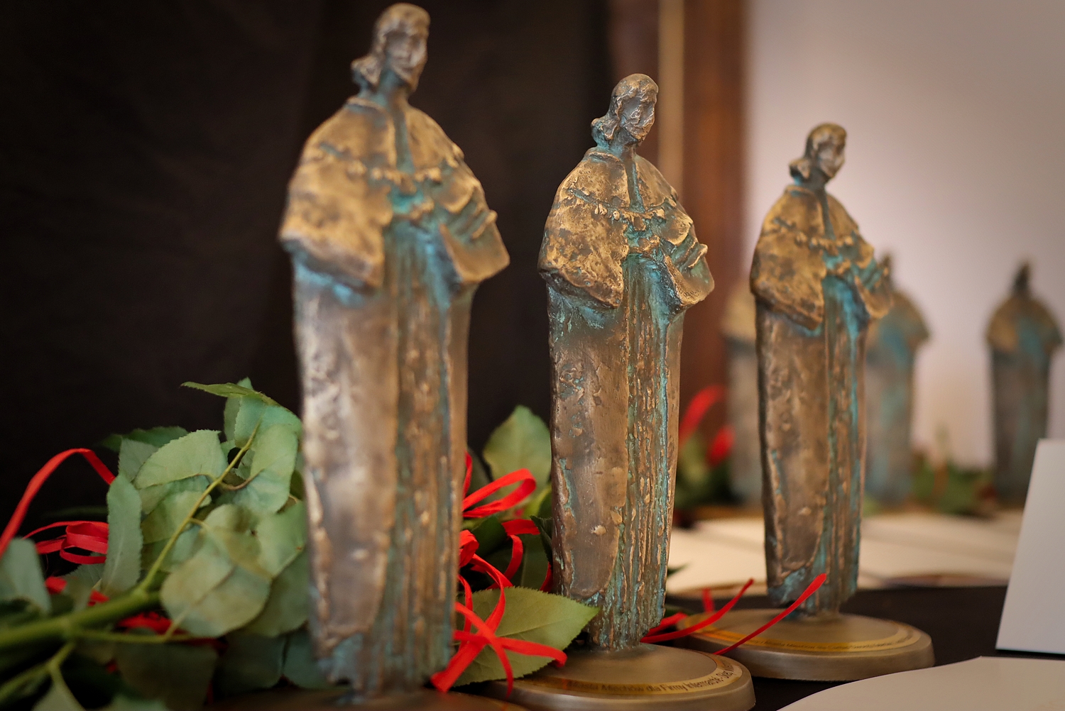 You are currently viewing Zespół Placówek Opiekuńczo – Leczniczych w Miechowie wyróżniony statuetką Macieja Miechowity.